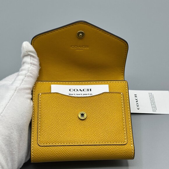 Coach CH808 Yellow Gold Wyn Small Crossgrain Leather Envelope Wallet NWT - Picture 9 of 16